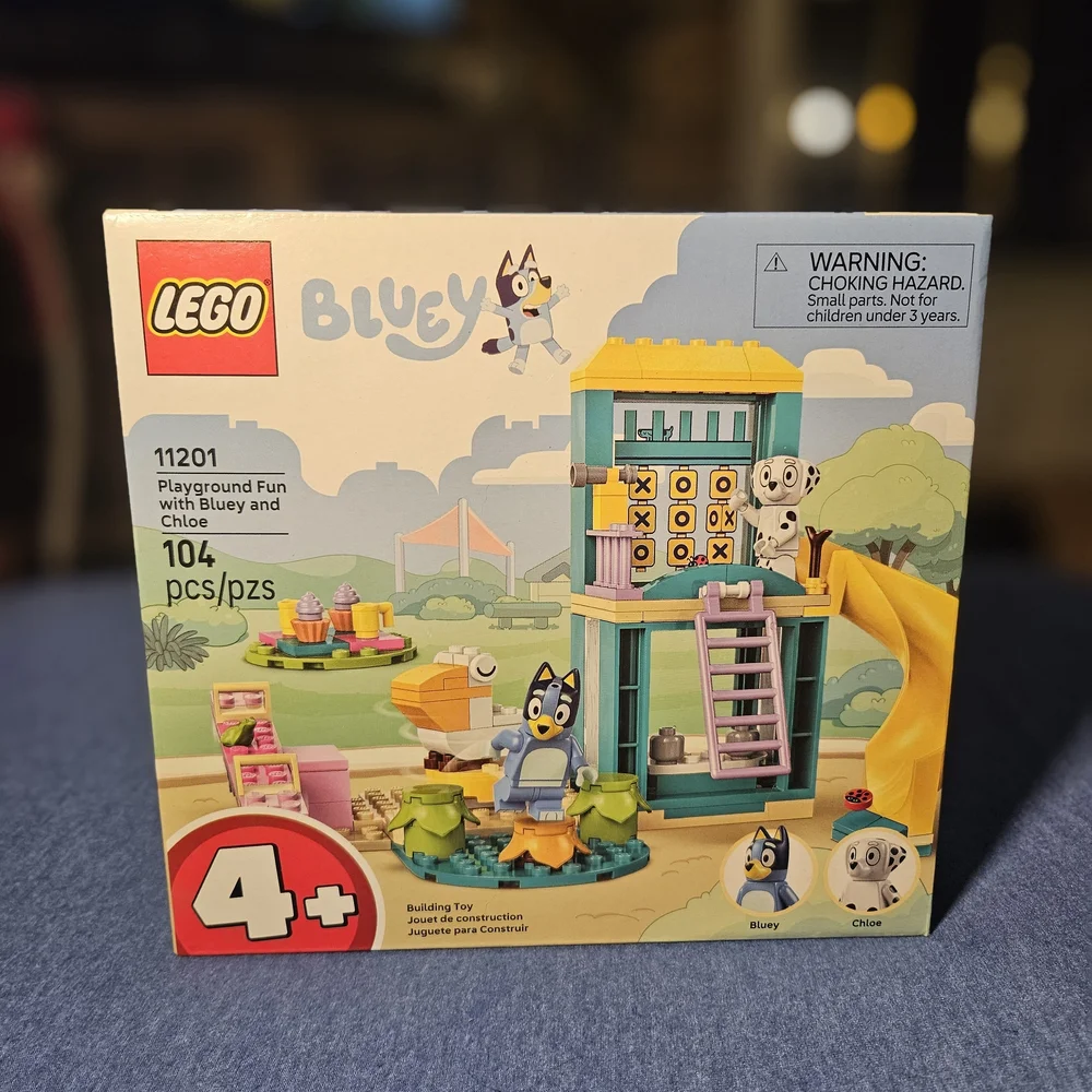 LEGO Bluey Playground Adventure Set - Yellow and Blue